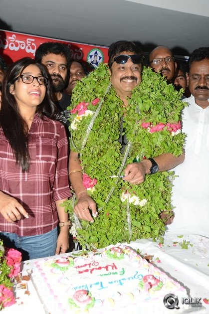 Guntur-Talkies-Movie-Team-at-Sapthagiri-Theater